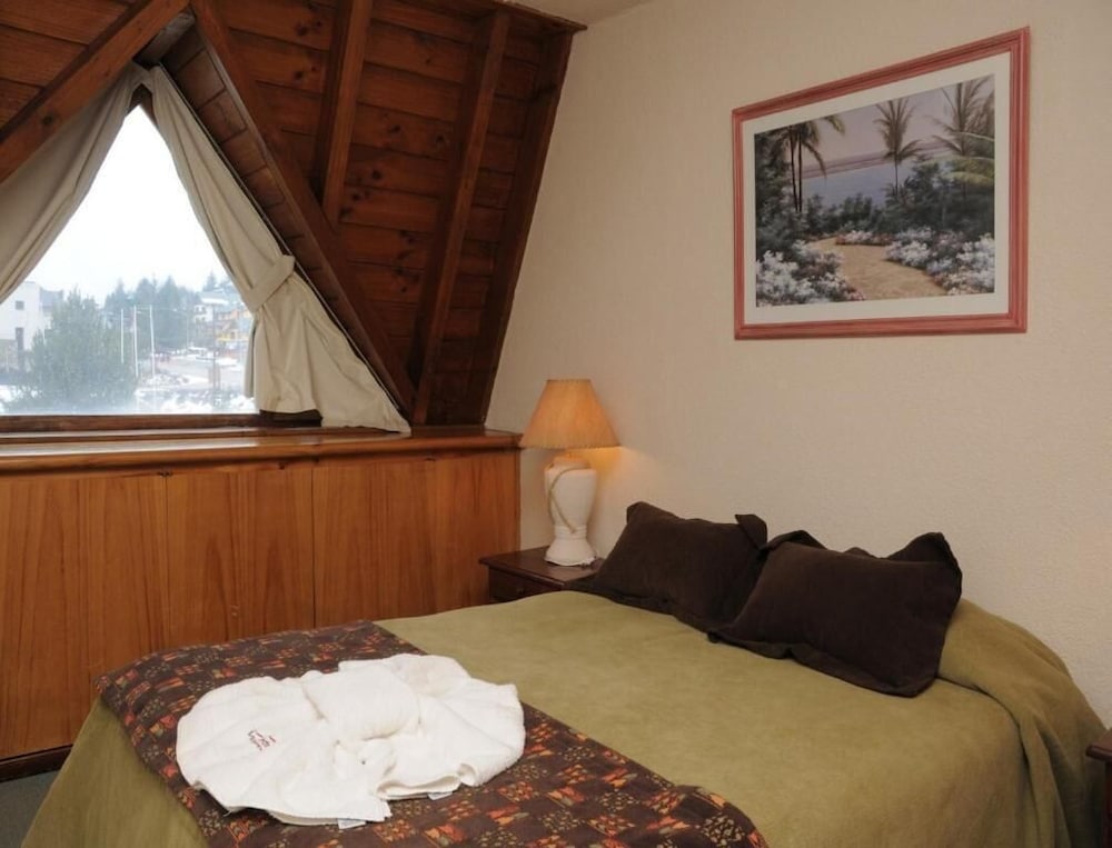 2 BEDROOMS, APARTMENT