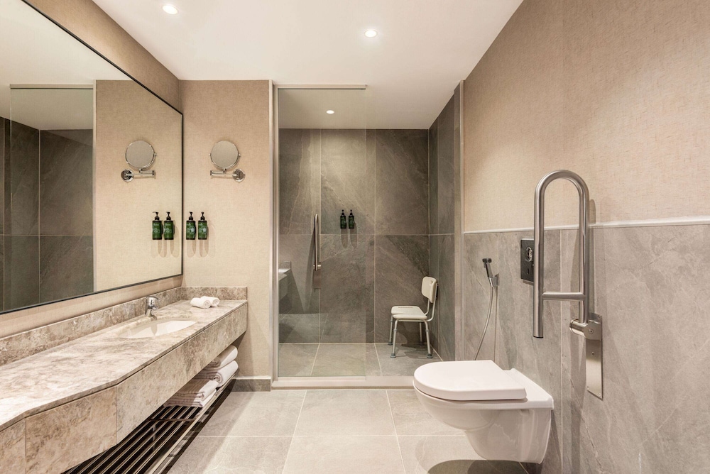 رمادا إنكور باي ويندام كورنيش الخبر(Ramada Encore by Wyndham Al Khobar Corniche) 57/60