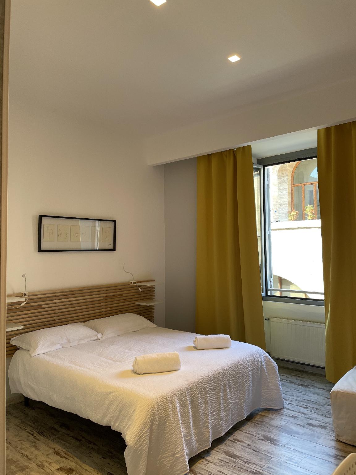 Mixed Dorm, Shared