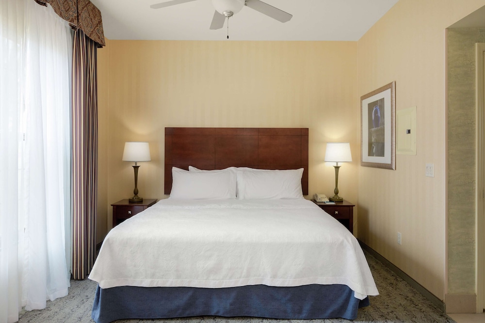 Studio, Suite, King Bed, Sofa