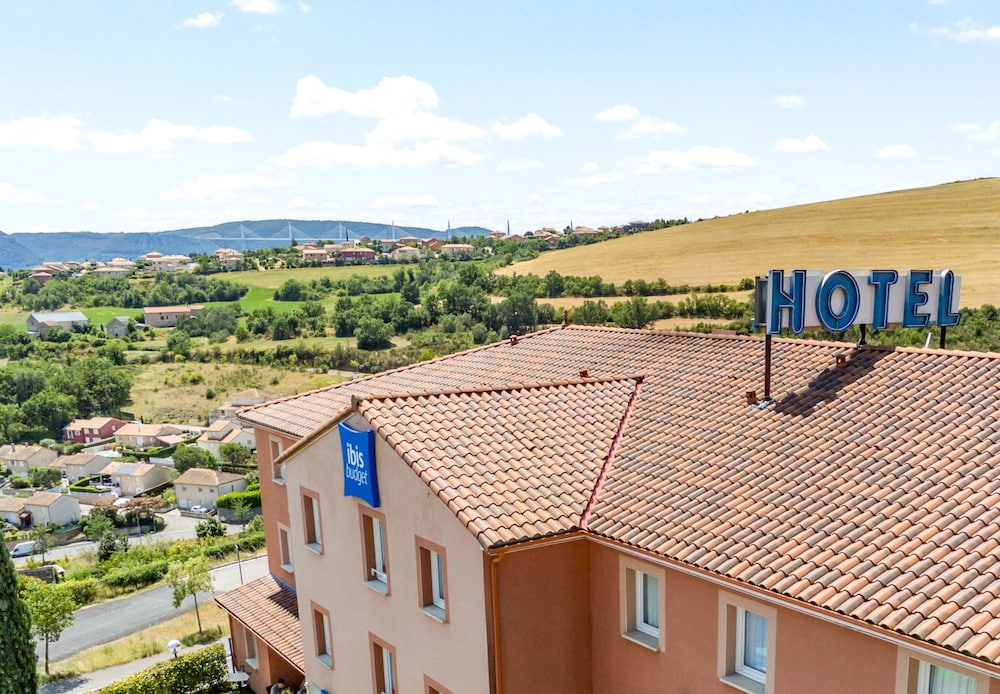Ibis Budget Millau Viaduc 1/49