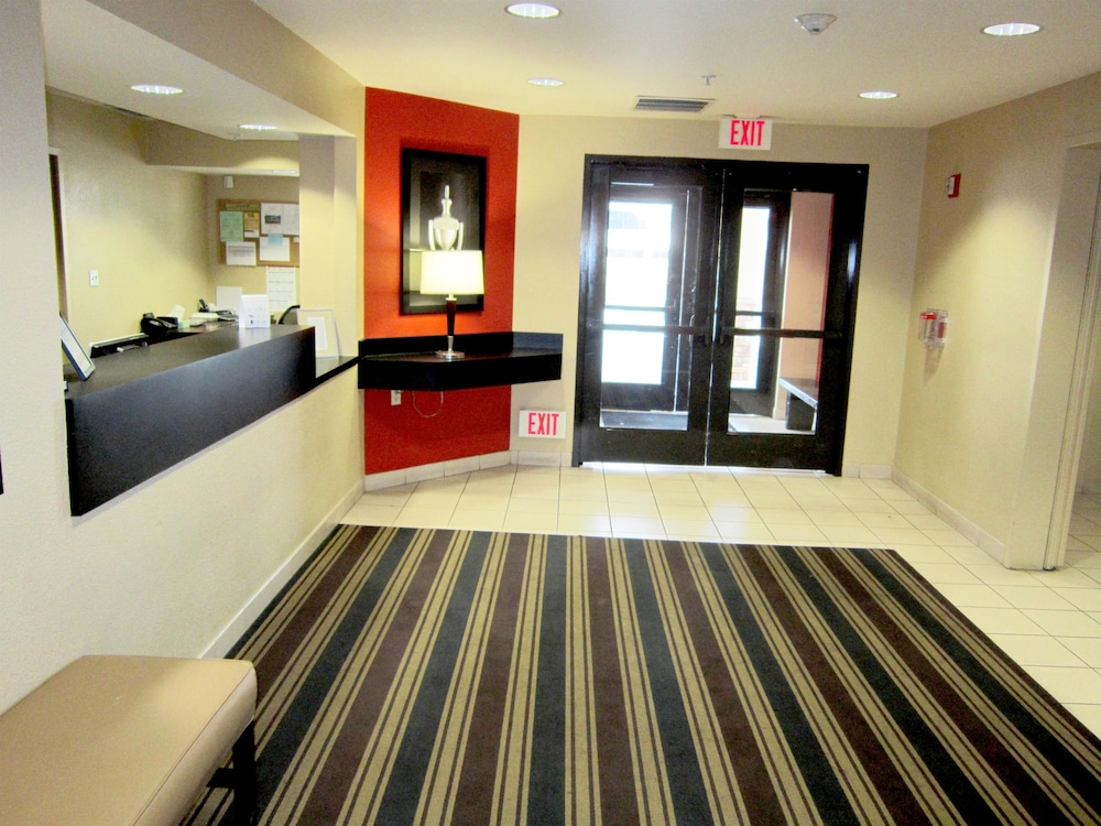 Studio 6 Suites Seattle Kent WA 33/53