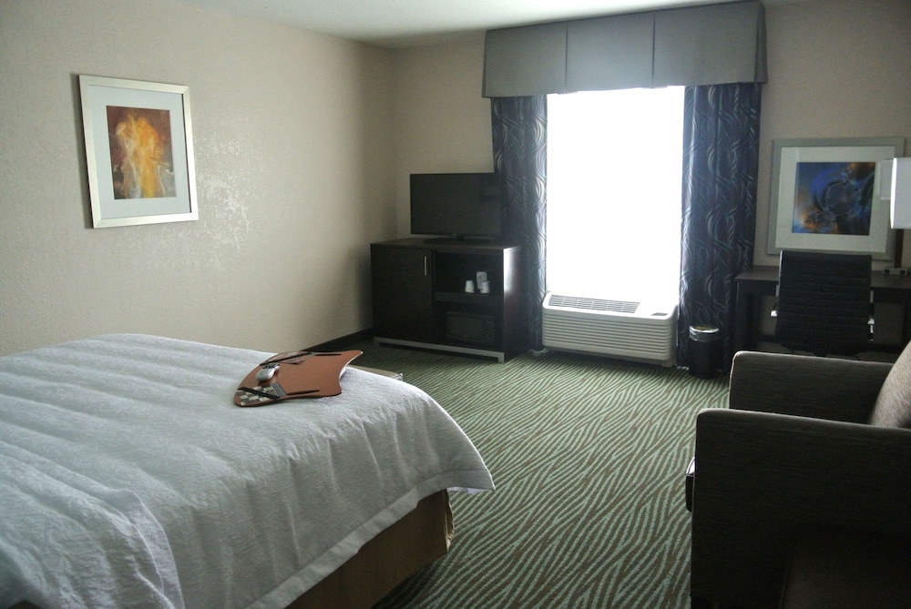Hampton Inn Carrizo Springs 10/47