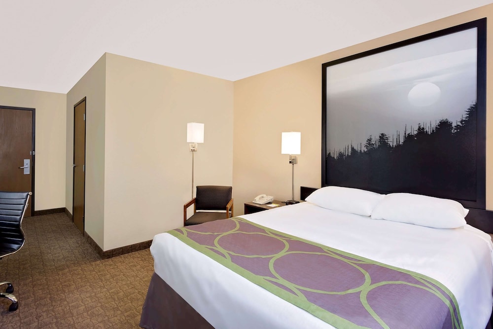 Super 8 By Wyndham Lebanon 6/32