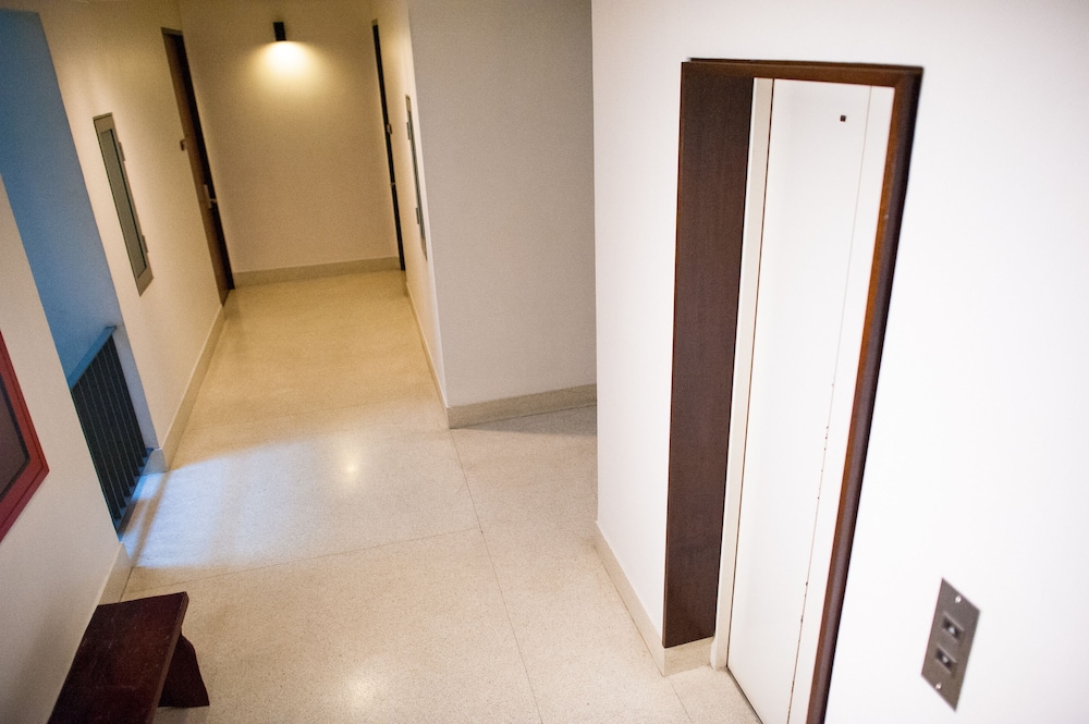 BAAN SILOM SOI 3 25/51