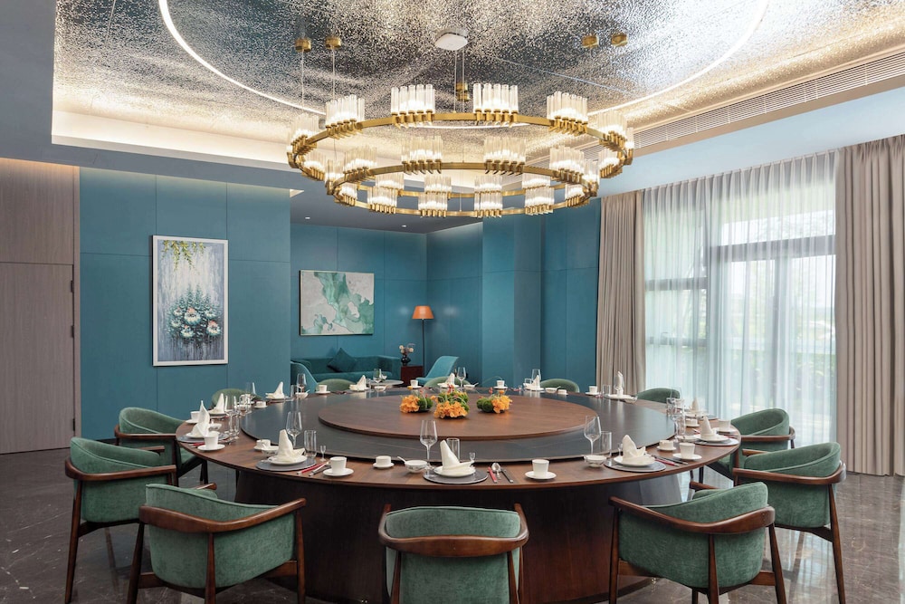 Days Hotel by Wyndham Qionglai Yangan New Town 22/27