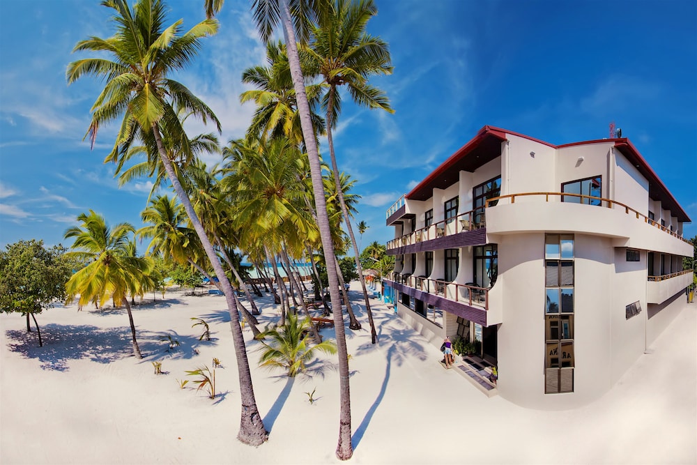 Kaani Beach Hotel 51/59
