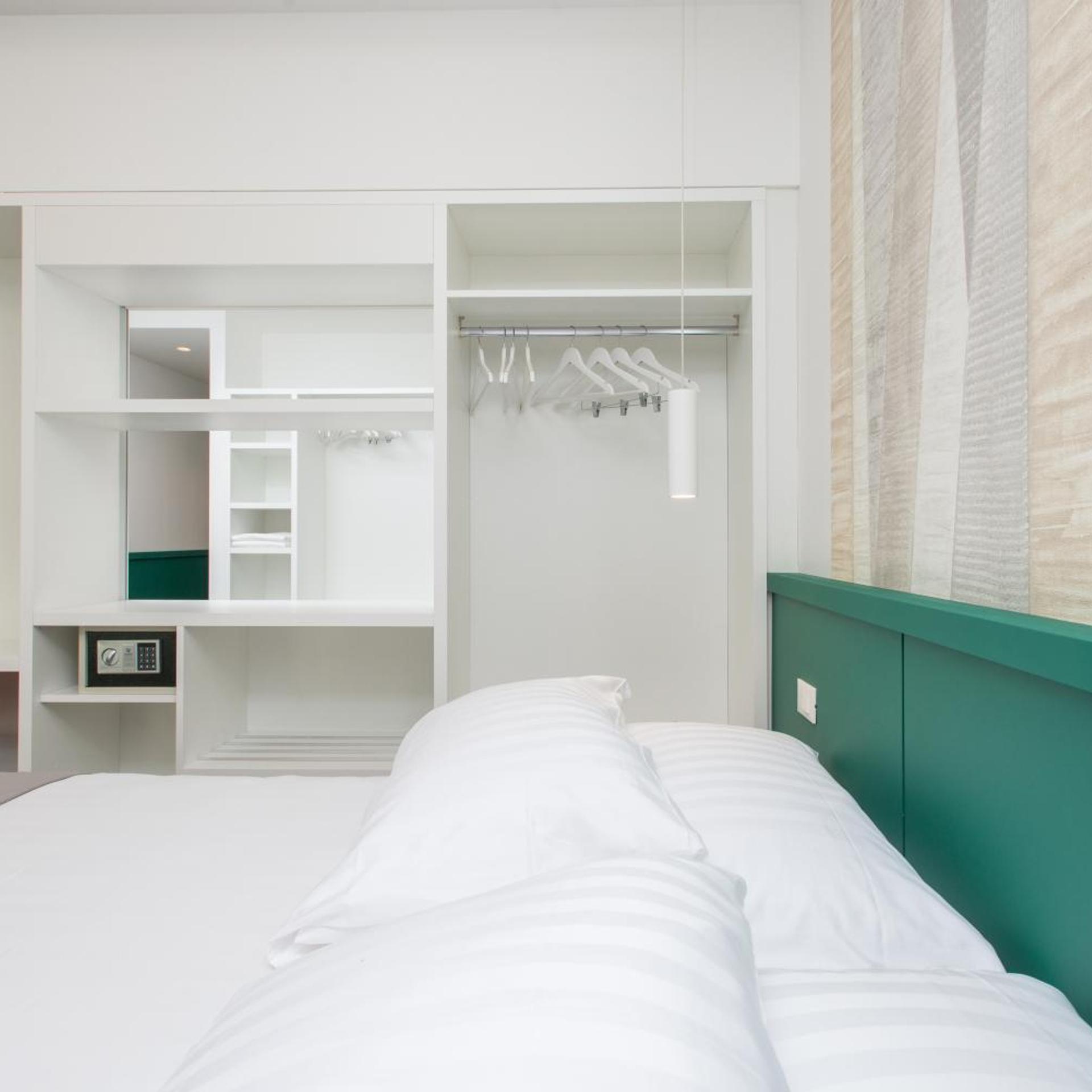 Junior Suite, King Bed, Sauna, Hot Tub