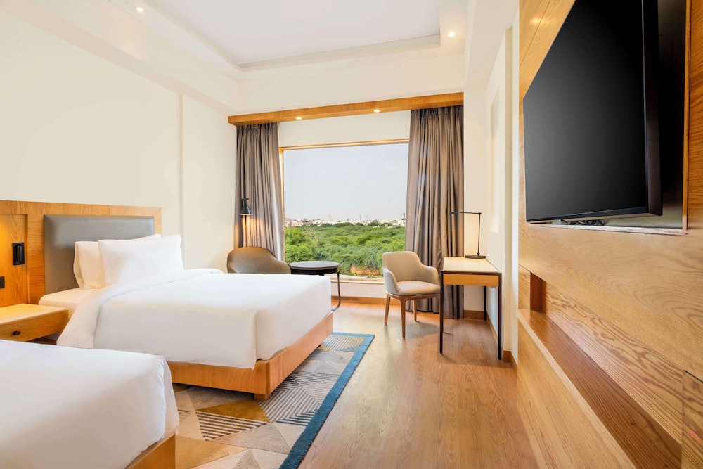 Radisson Hotel Vrindavan 11/50