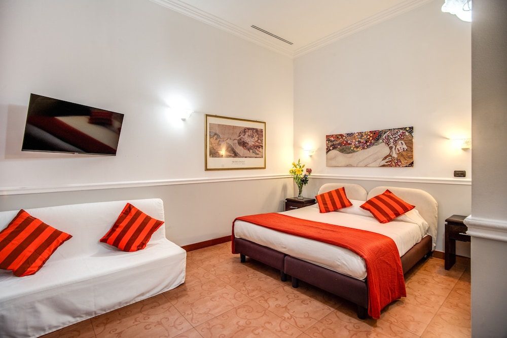 Everest Inn Rome 11/58