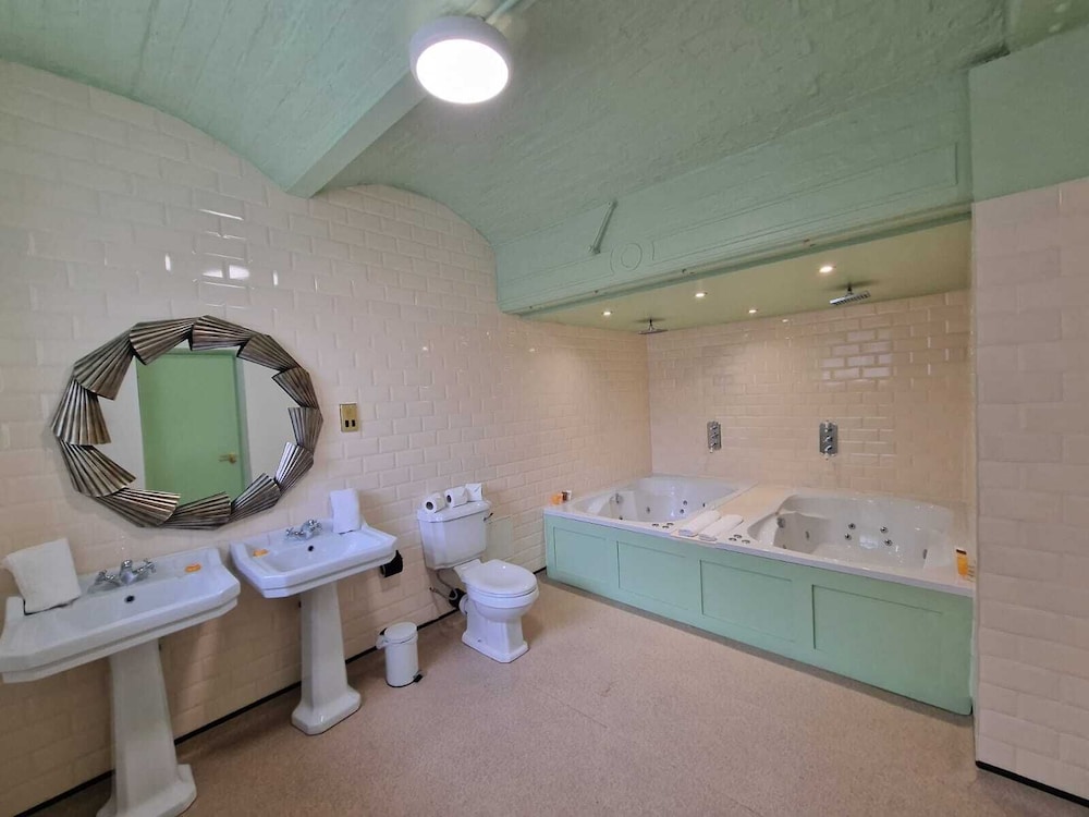 Rainhill Hall Hotel 46/77