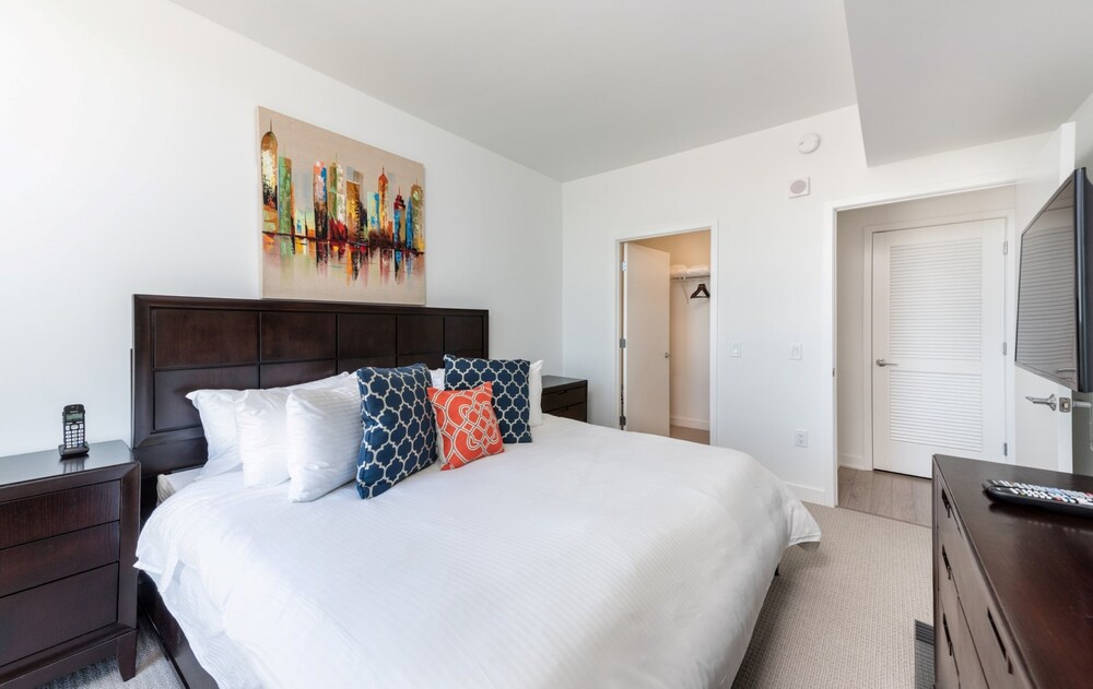 Global Luxury Suites at Reston Town Center 19/75