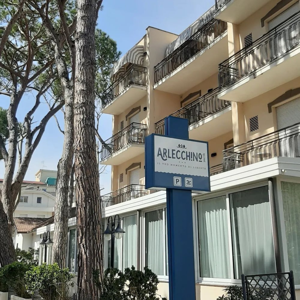 Hotel Arlecchino Riccione 1/46