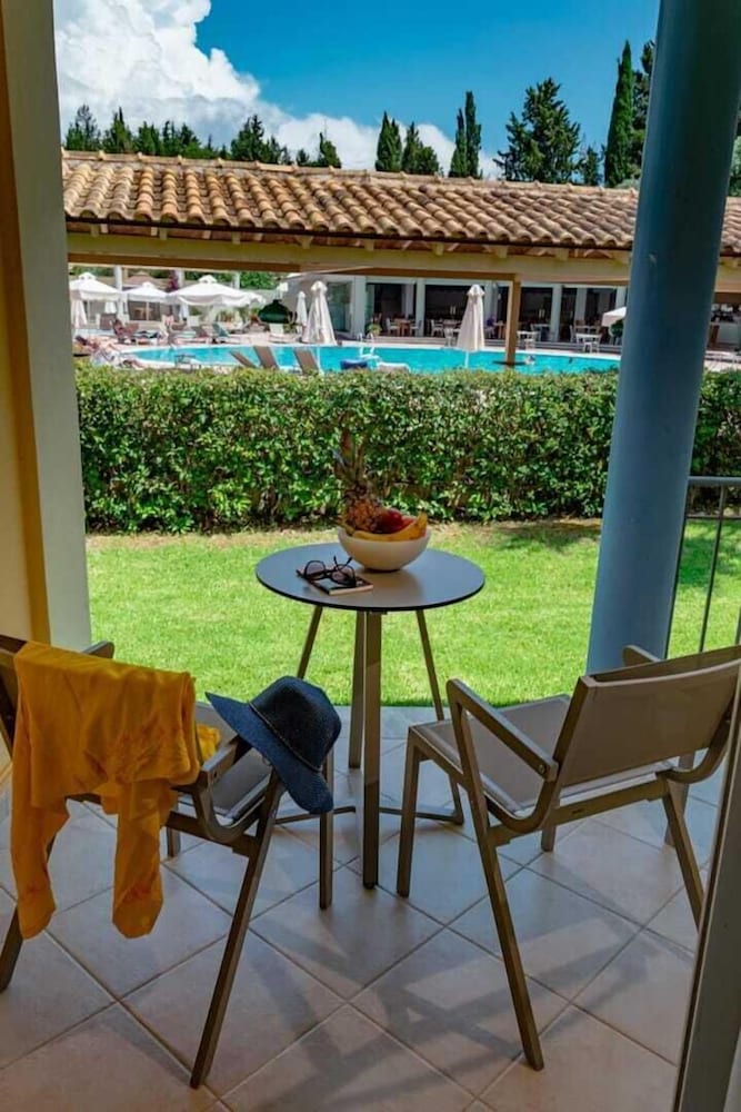 Olympion Village Hotel 30/50