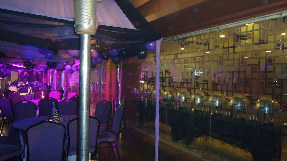 CASPIA HOTEL NEW DELHI SHALIMAR BAGH 27/67