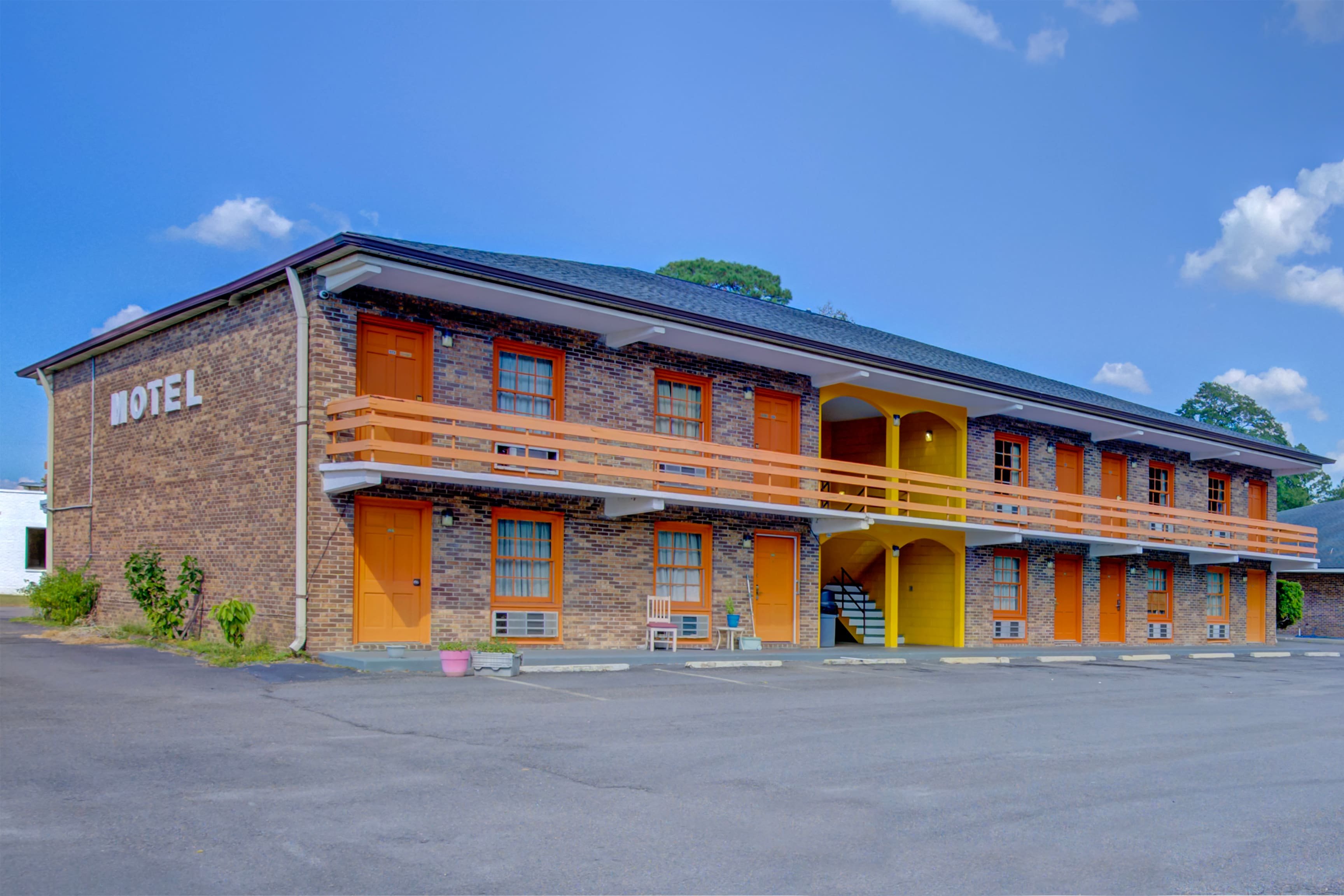 Hotel O Deluxe Inn Kingstree SC HWY 52 in Kingstree - SC