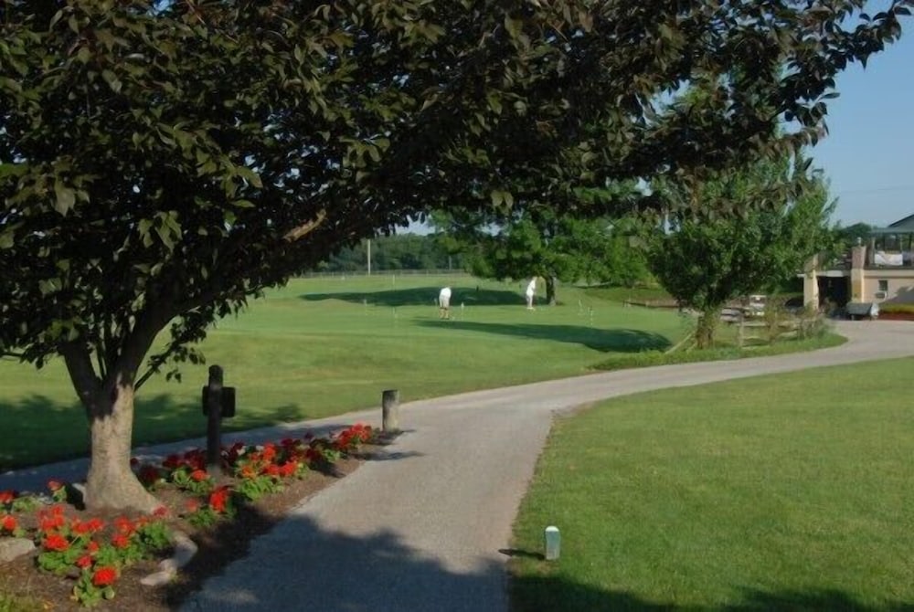 Guest Quarters at The Bridges Golf Club 52/58