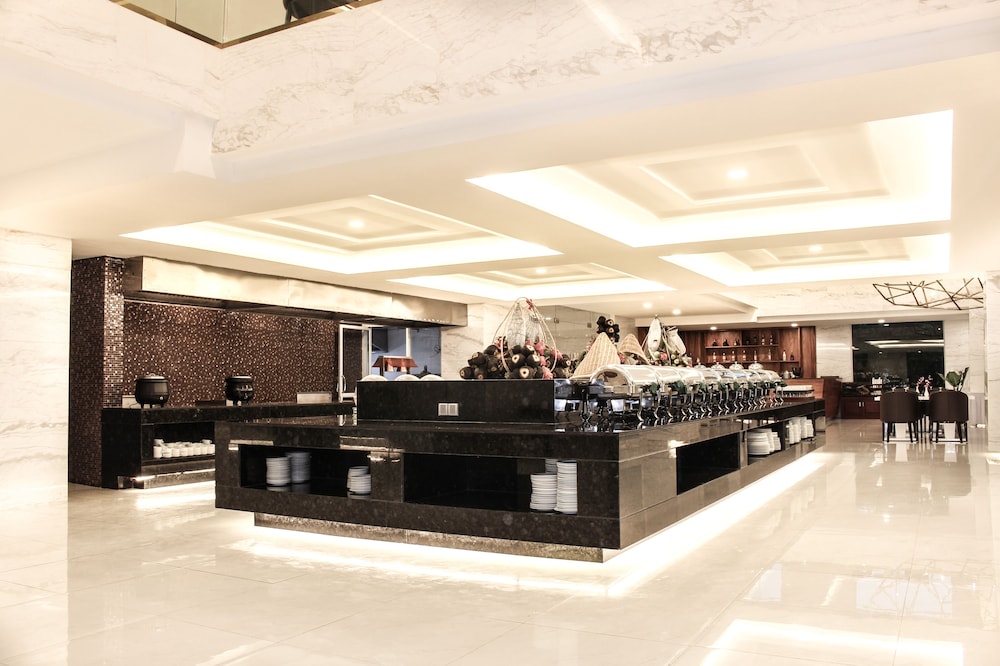 Grand Sokhalay Hotel 3/38