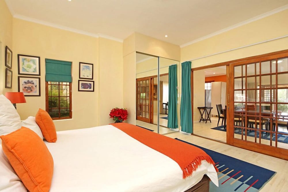 Kleinbosch Lodge 8/45