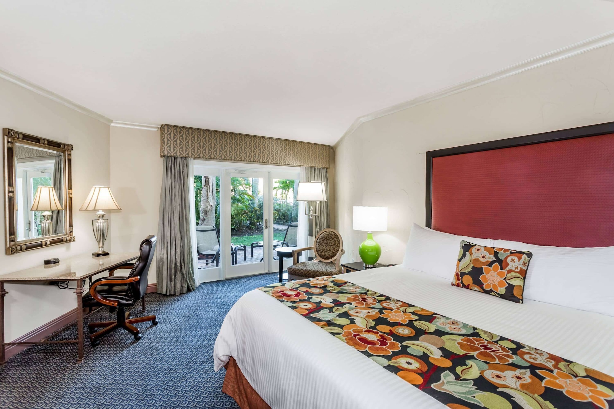 Room, King Bed, Bay View, Balcony