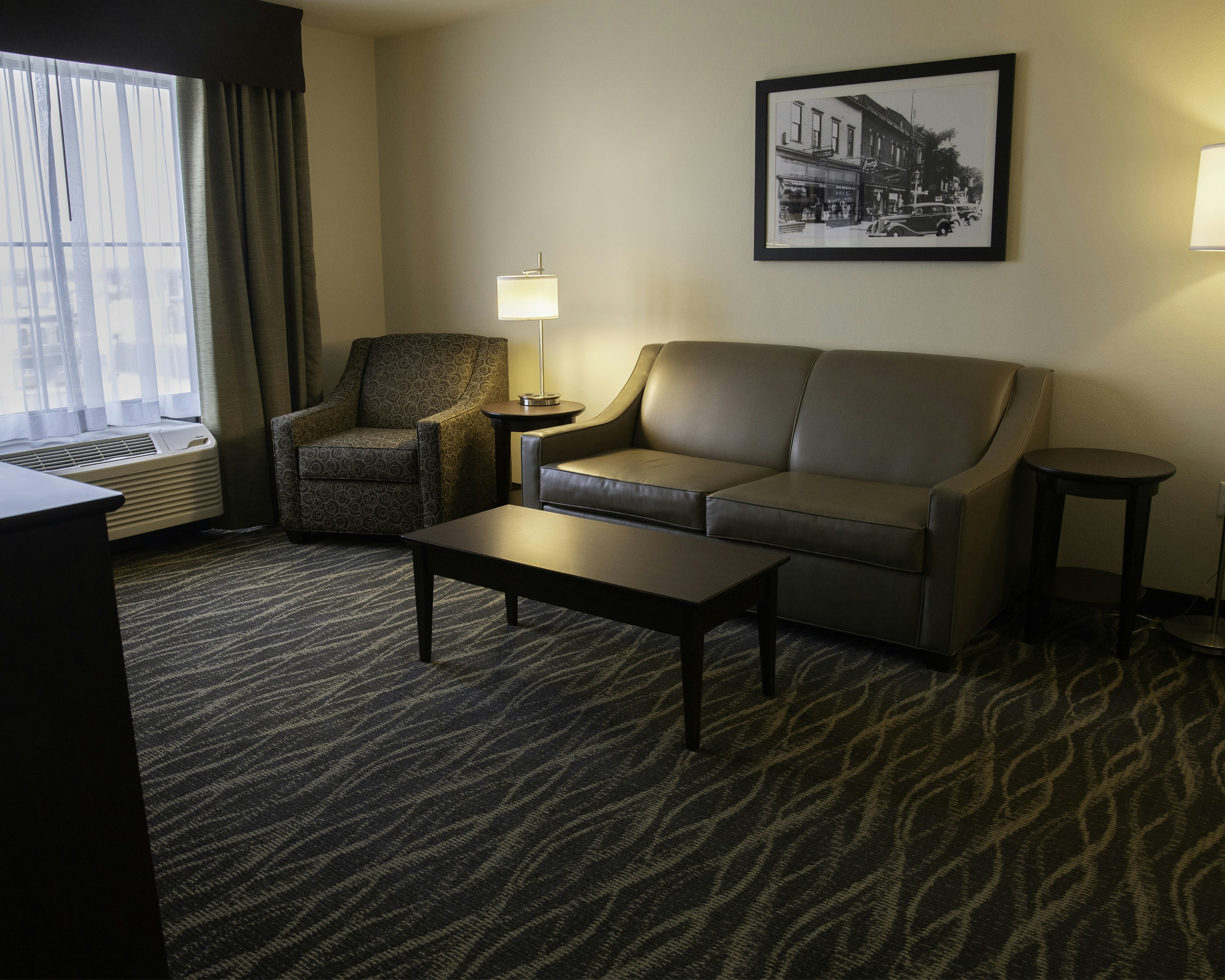 Cobblestone Hotel & Suites - Two Rivers 23/42