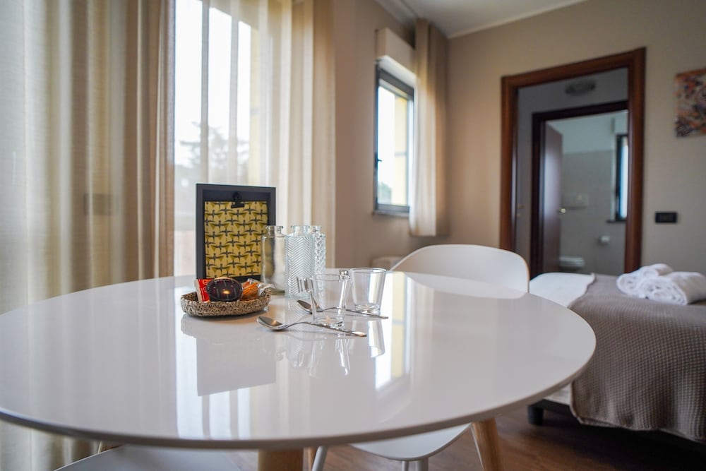 Expo Residence Rho 24/50
