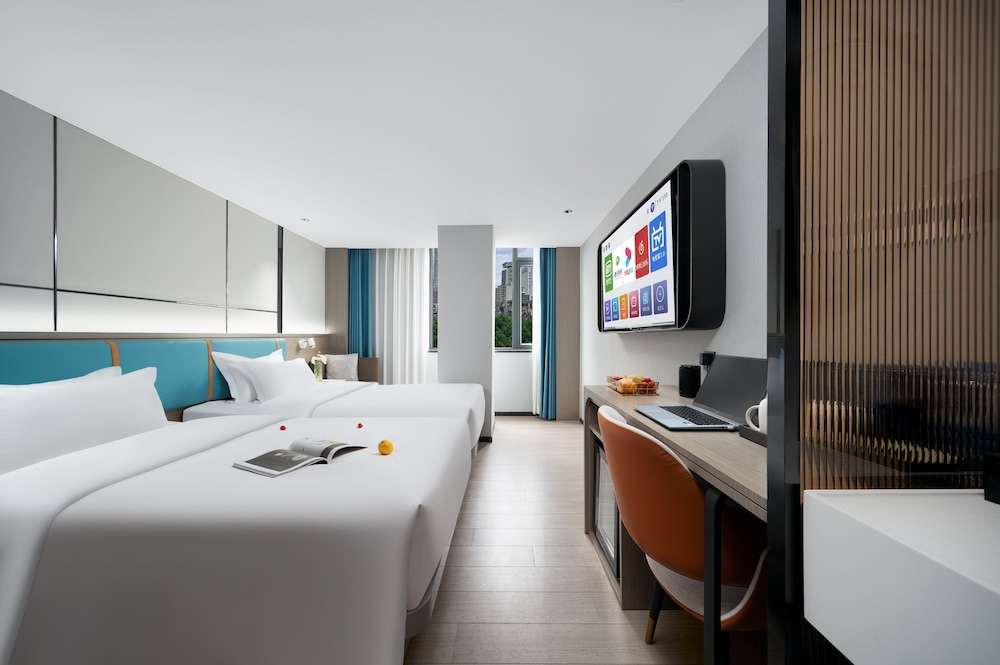 PIN Hotel Guangzhou Beijing Road Pedestrian Street Gongyuanqian Metro Station Branch 16/33