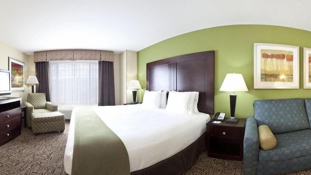 Holiday Inn Express Hotel Suites Richfield 26/62