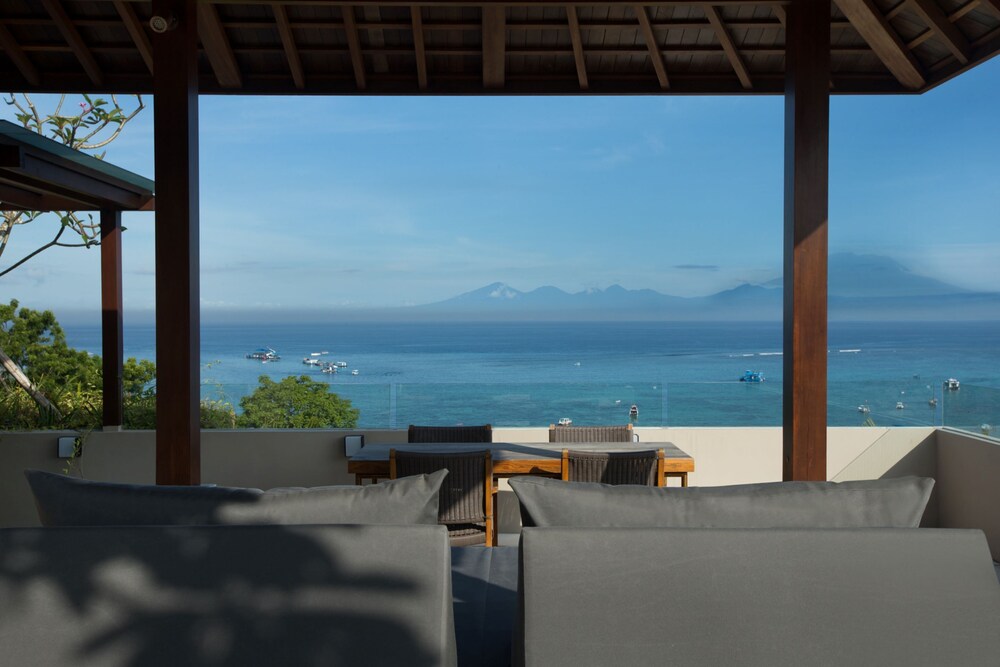 The Tamarind Resort Nusa Lembongan 8/30