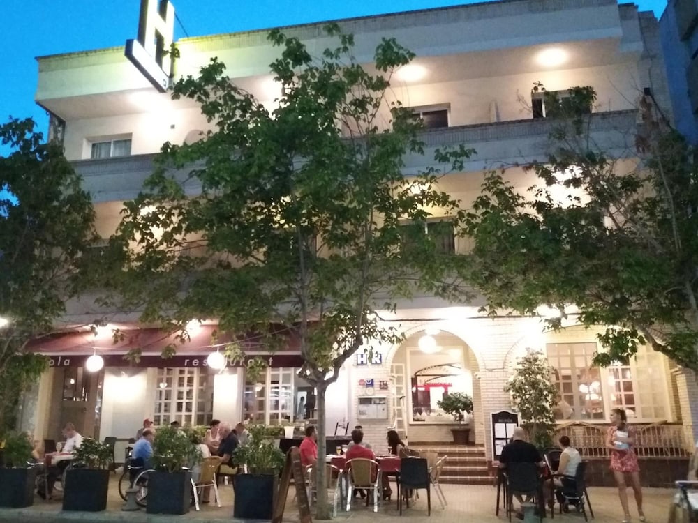Hotel Llansola 3/67