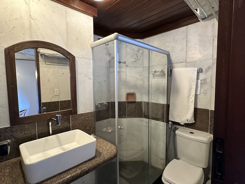 Hotel Catharina Paraguacu 65/67