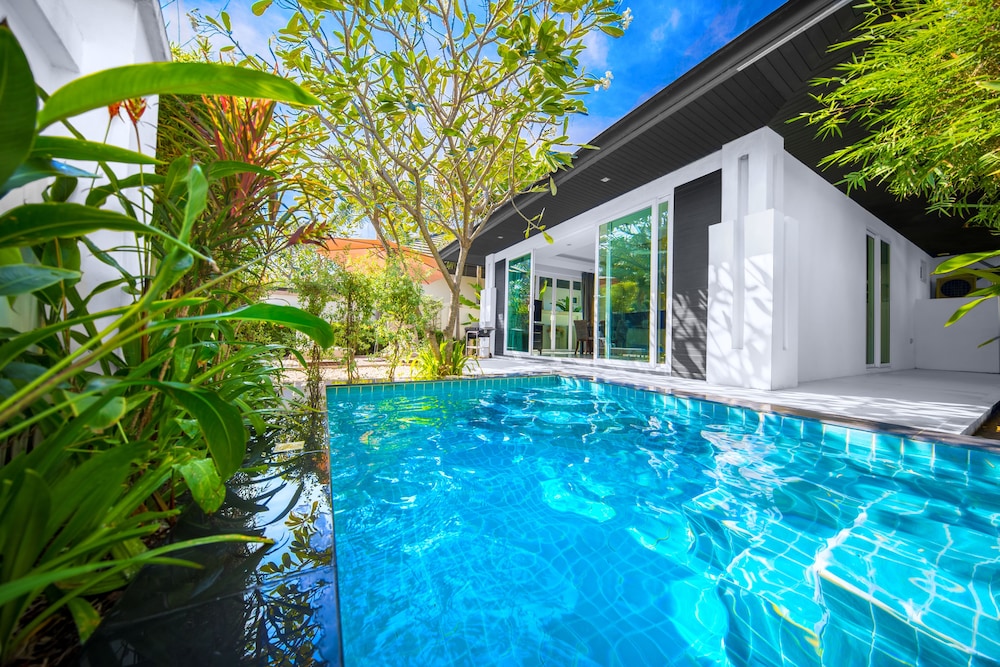 Colibri Pool Villa 43/50