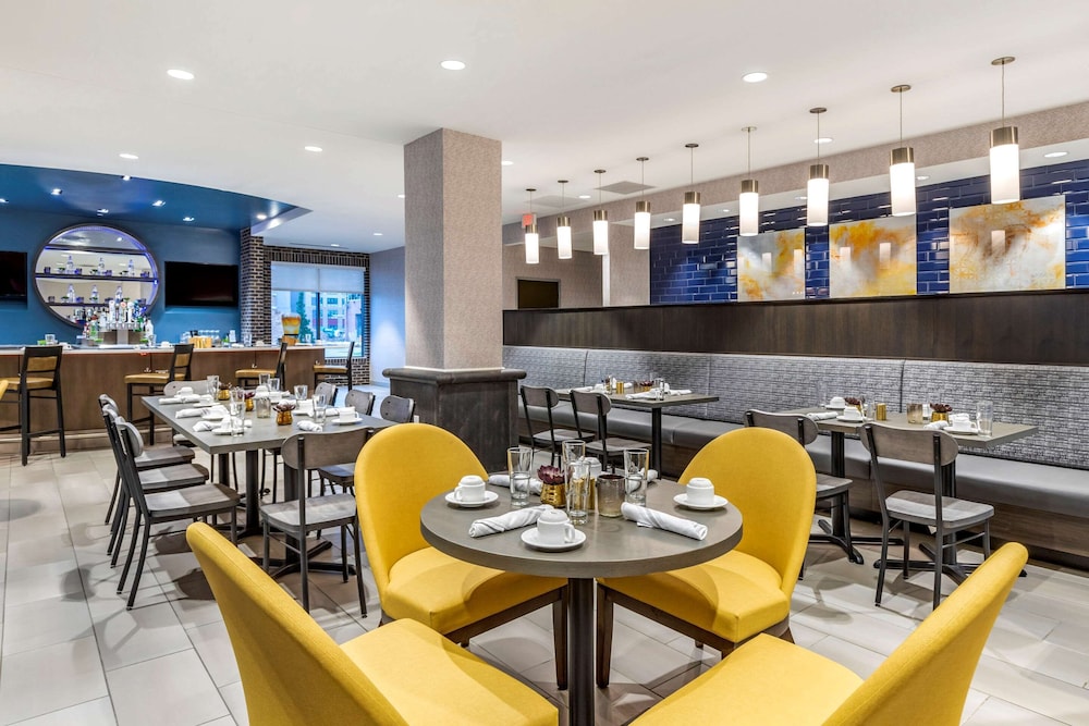 Cambria Hotel Rock Hill - University Center 51/59
