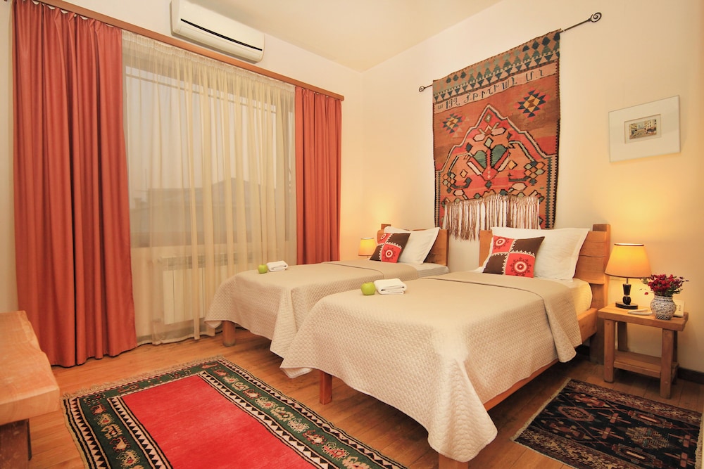 Silk Road Hotel 14/49