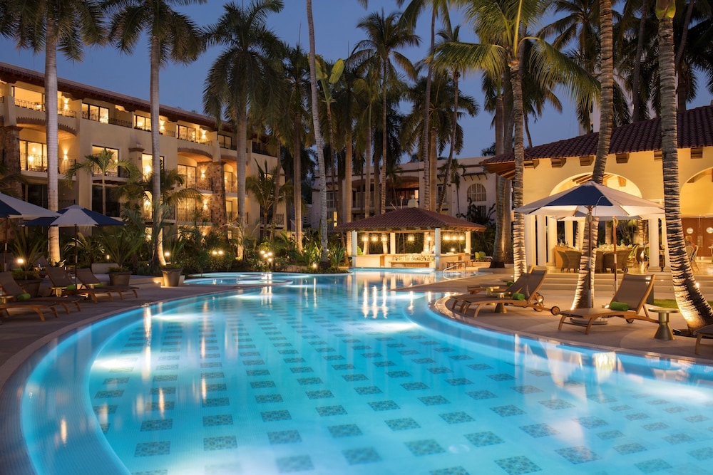 The Hacienda at Krystal Grand Puerto Vallarta 24/30