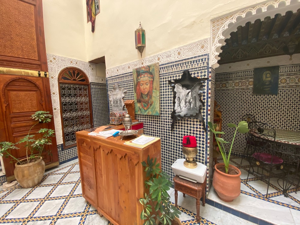 Riad Taj Salma 7/68