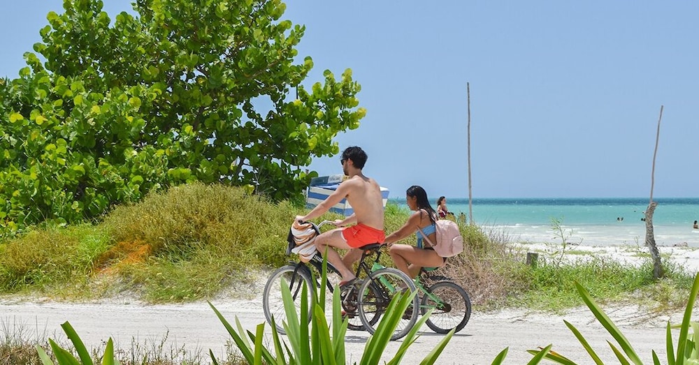 Casa Maya Holbox Beachfront Hotel 35/38