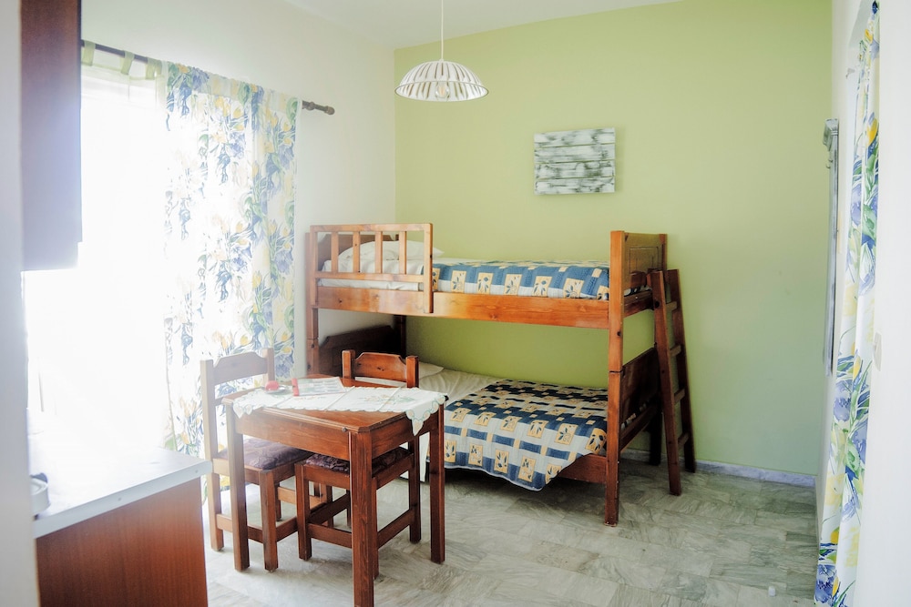 Yiannis Apartments Kos 11/25