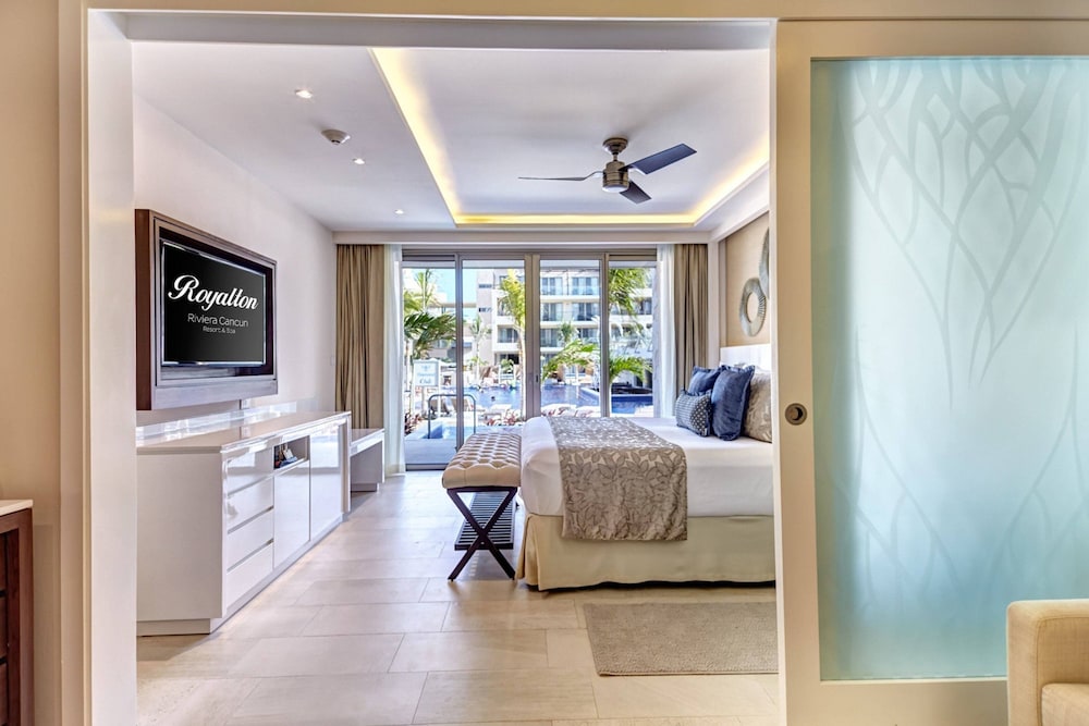 Royalton Riviera Cancun An Autograph Collection All Inclusive Resort Casino 43/66