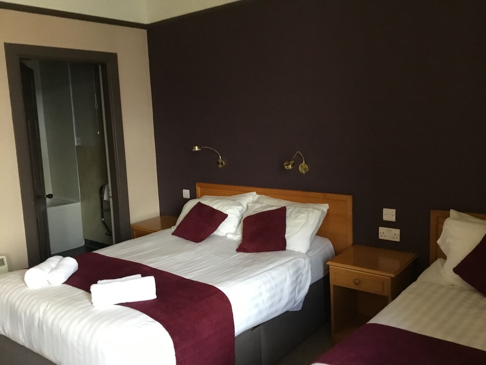 West Highland Hotel 5/71