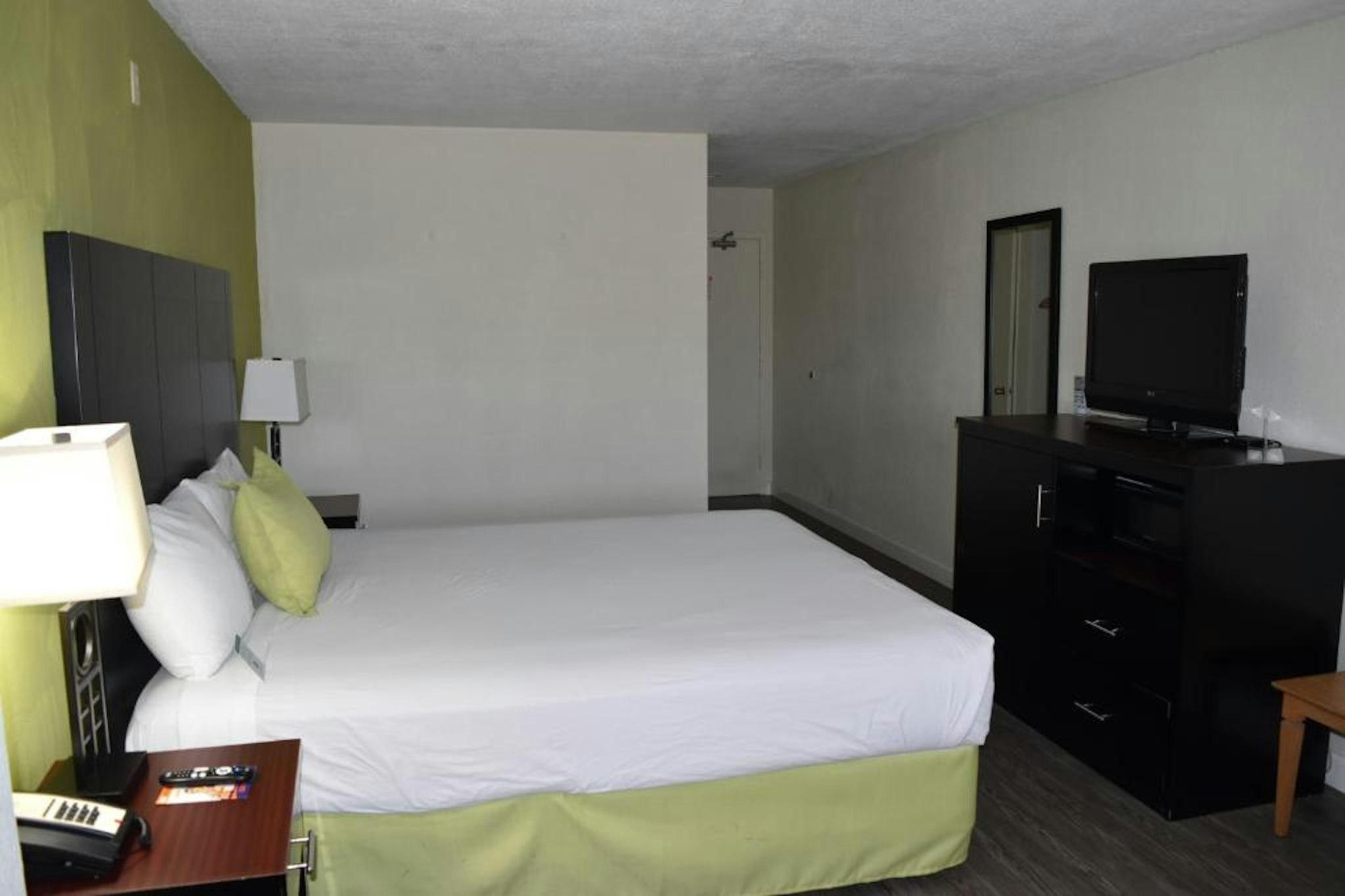 Old Town Western Inn & Suites 34/71