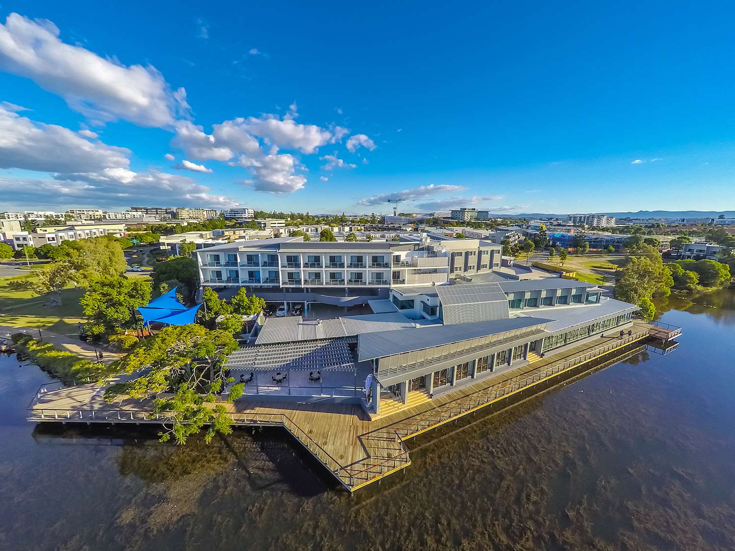 Best Western Plus North Lakes Hotel 6/50