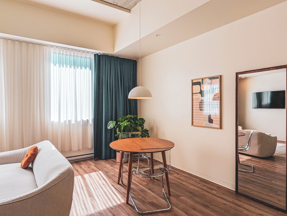 Terminus Hotel 18/50