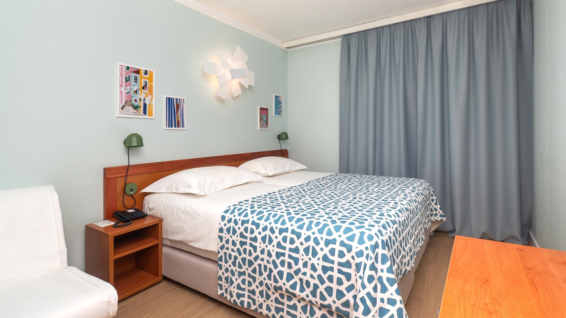 Room, Triple, Garden View, Balcony