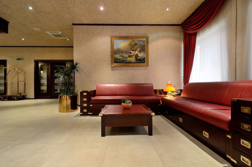 Hotel Nautica 44/72