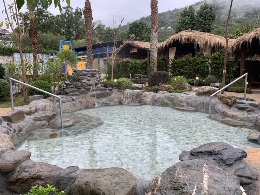 Yawan Spa Hotel 15/35