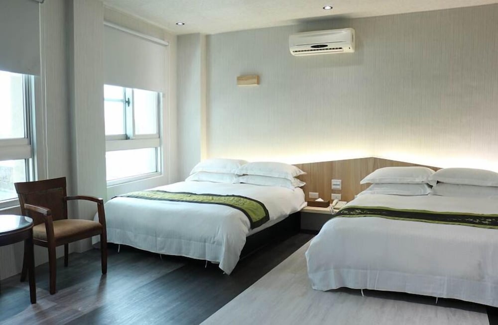Ashare Hotel 10/61