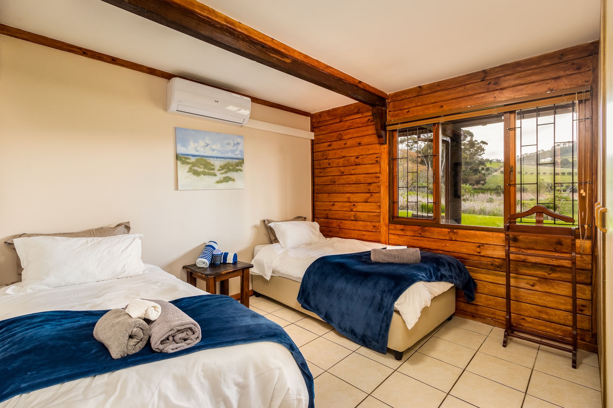 COMFORT, COTTAGE, VINEYARD VIEW