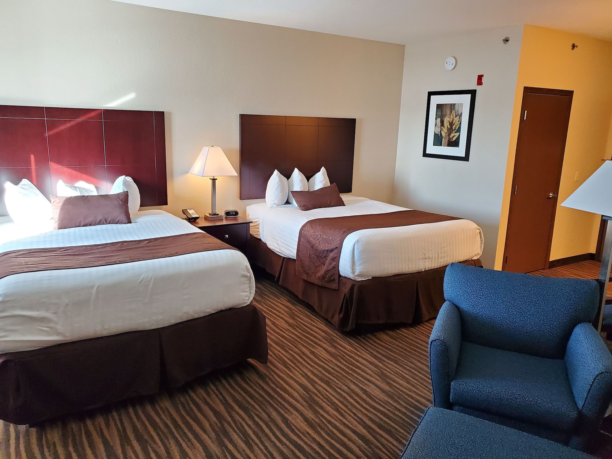 جناح عائلي بسريرين كوين مع أريكة، Cobblestone Inn and Suites Maryville 7/10