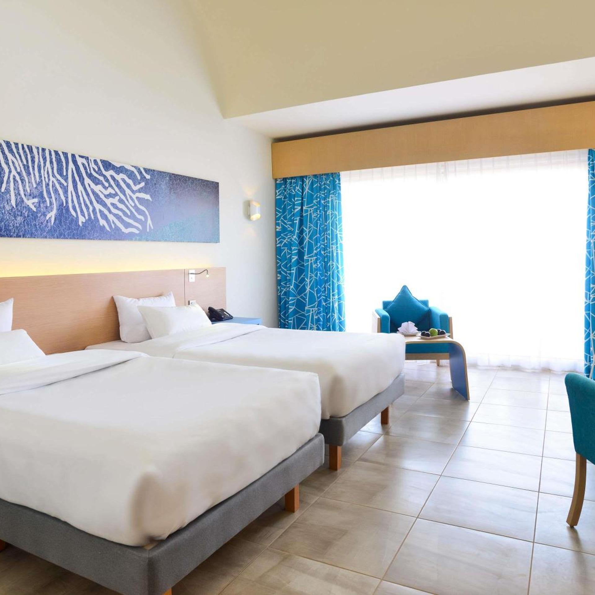 Standard, Twin Beds, Pool Side